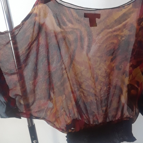 Top - Picture 2 of 2